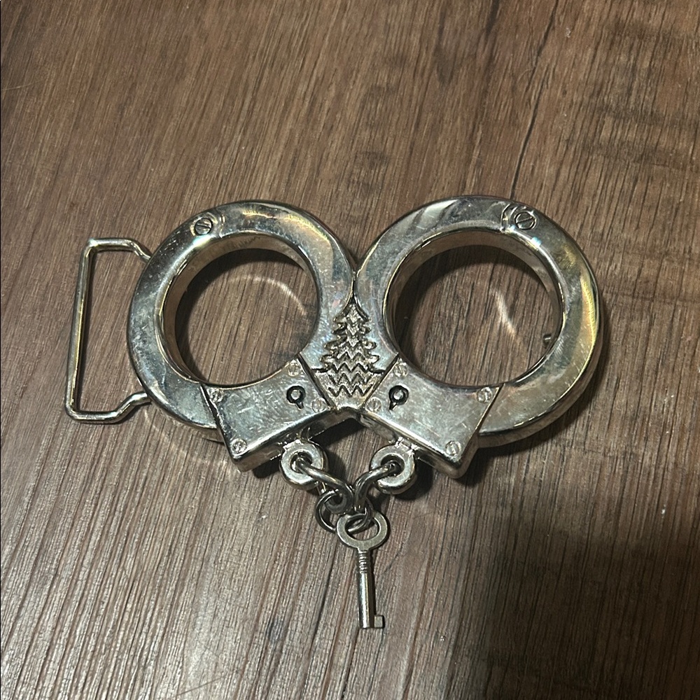 Silver Handcuff Belt Buckle